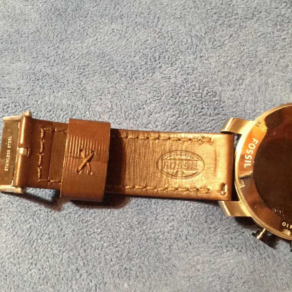 Fossil Watch - Picture 5 of 8